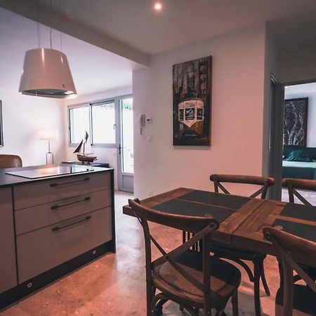 Appartement Avec Cour Privee Centre Ville Classe 4 Etoiles Remparts 1 Ла-Рошель Екстер'єр фото