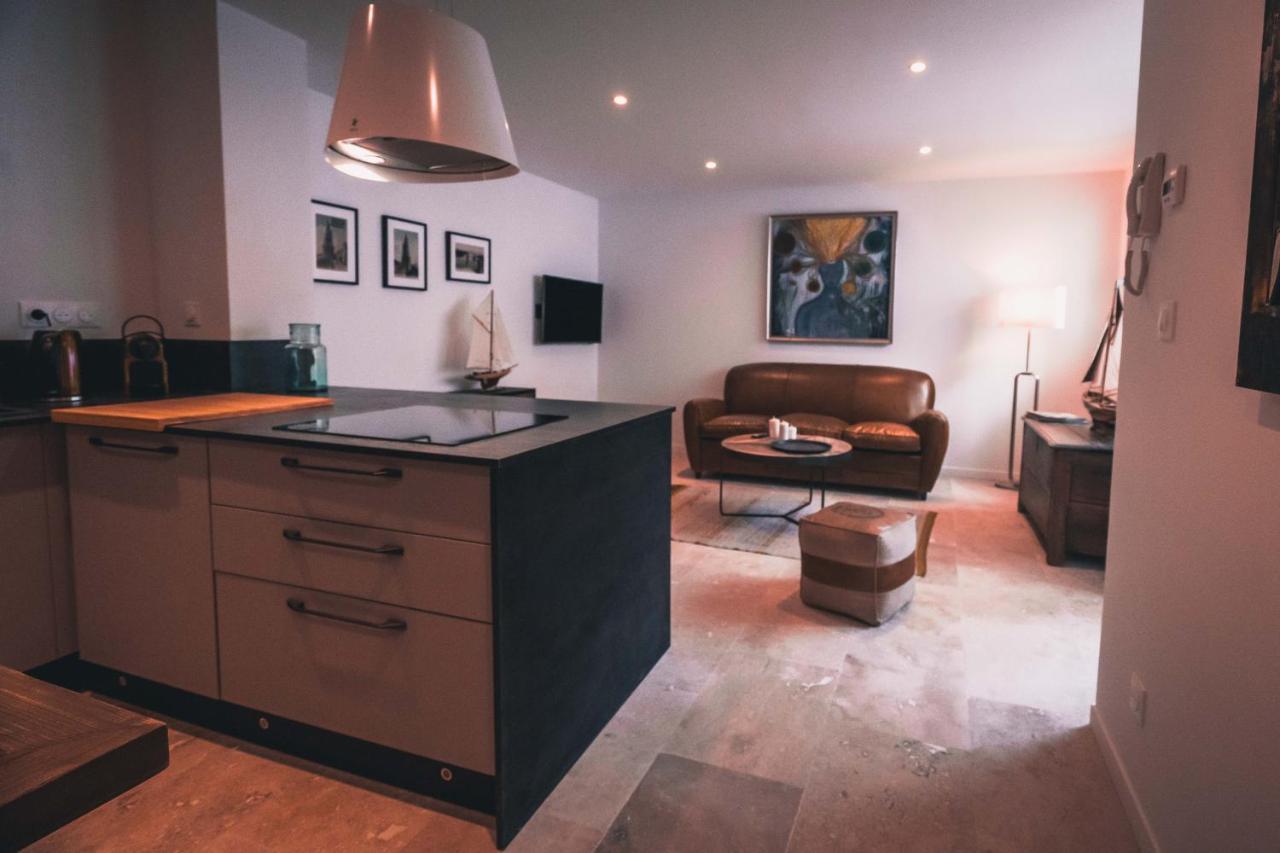 Appartement Avec Cour Privee Centre Ville Classe 4 Etoiles Remparts 1 Ла-Рошель Екстер'єр фото